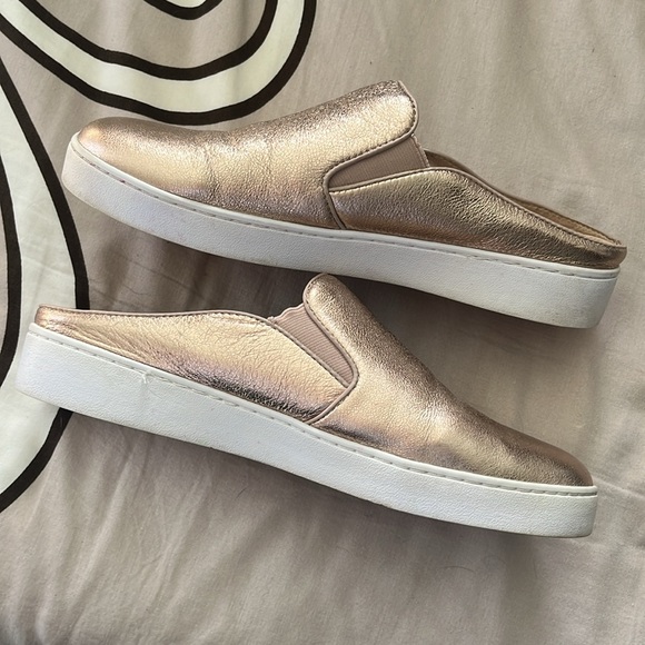 VIONIC “DAKOTA” Metallic Rose Gold Slip-On Mule Sneaker size 9.5 - Picture 9 of 15